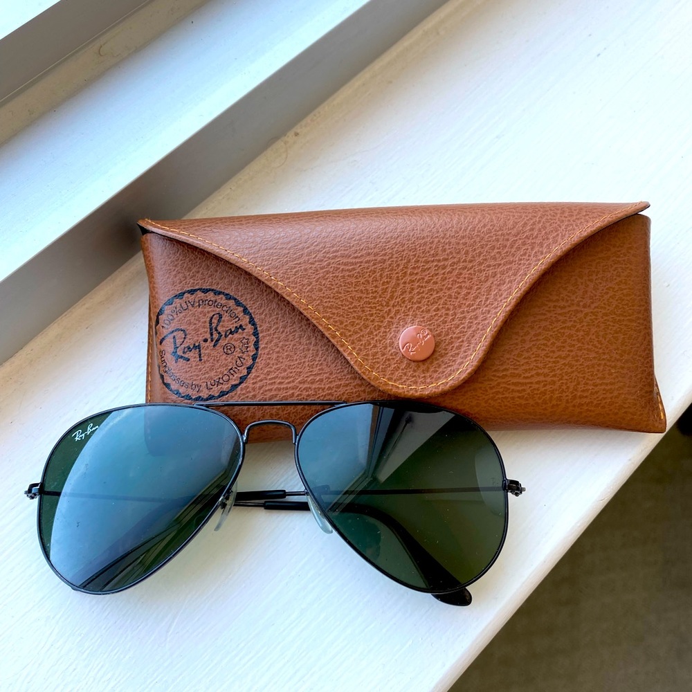 Ray-Ban Aviators w Leather Case